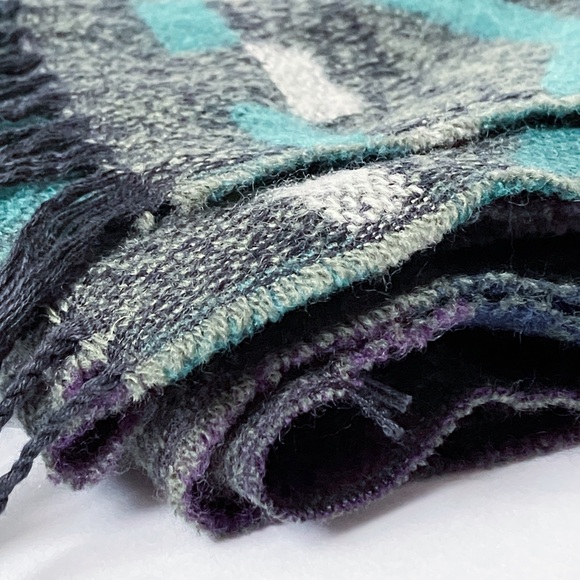 Aztec Pattern Unisex Wide Scarf in Grey Green Purple Tan with Fringe - Picture 2 of 5